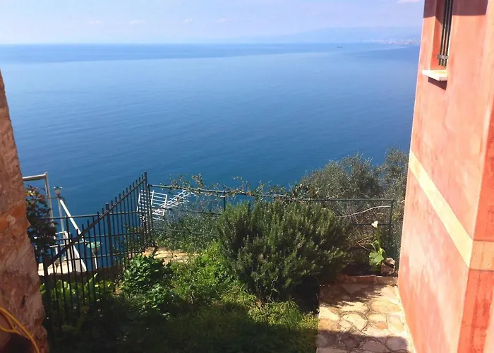 Portofino Mountain Unique Nest San Rocco (Genoa)